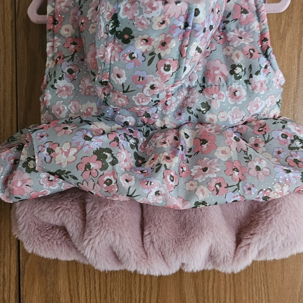 Baby girl faux fur hooded vest